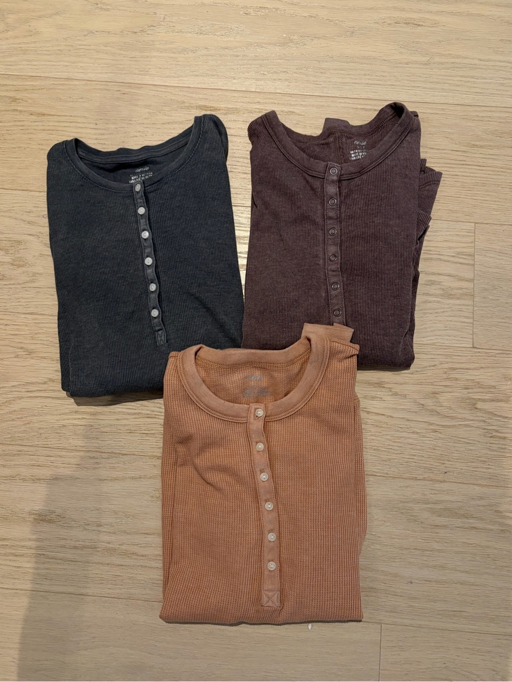 Aerie Ribbed Henley lot - Black, Brown, Rust -